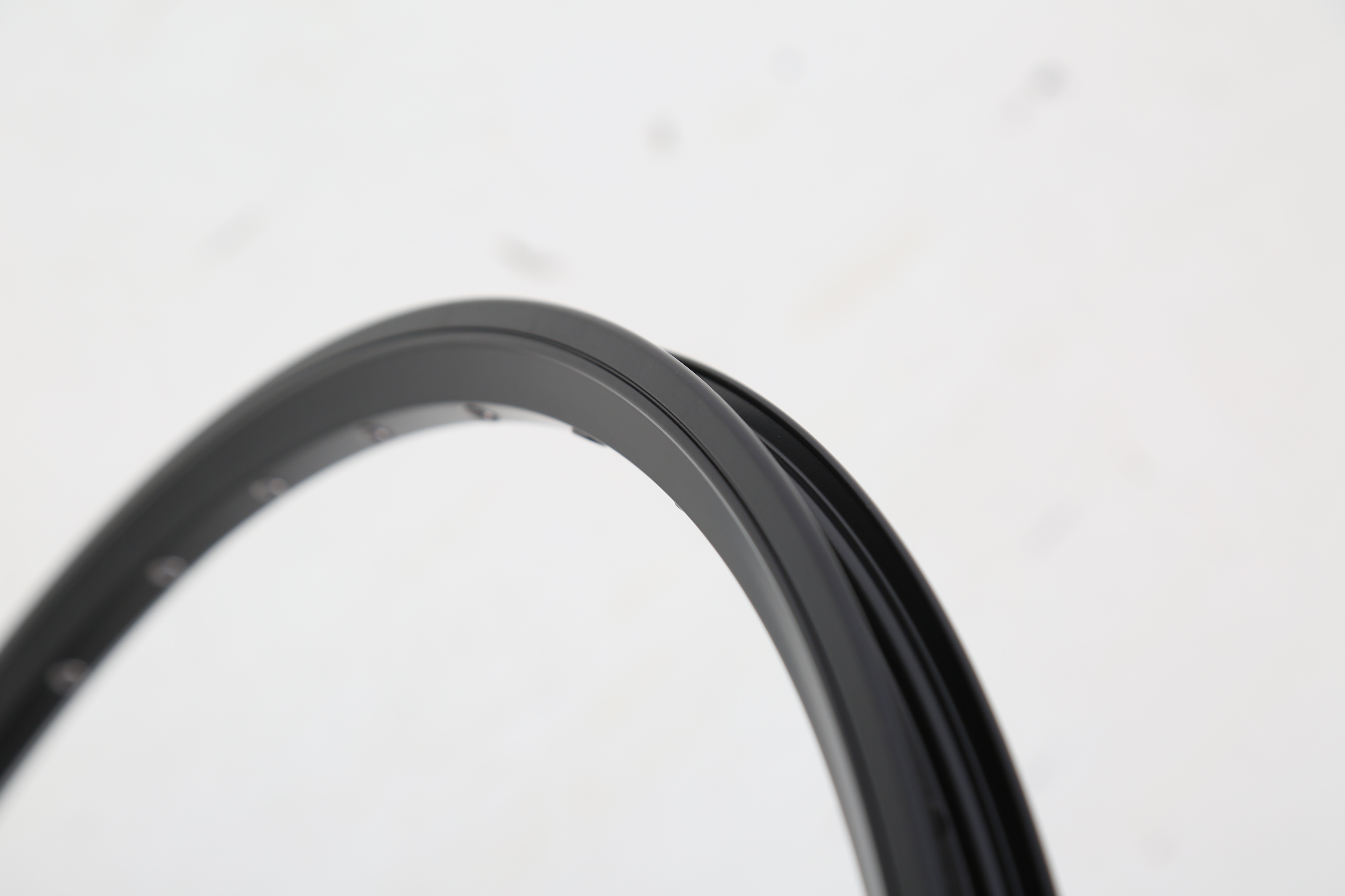 700C 36H Double Wall Alloy Bicycle Rim up to 20mm Height Presta Valve 6.5mm with Safety Line & Logo Tubeless Ready detail image 3